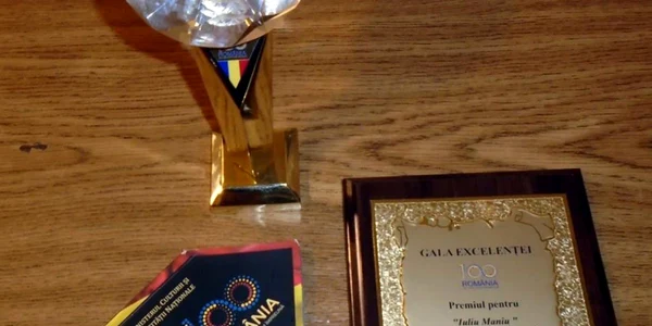 premiu fundatia corneliu coposu