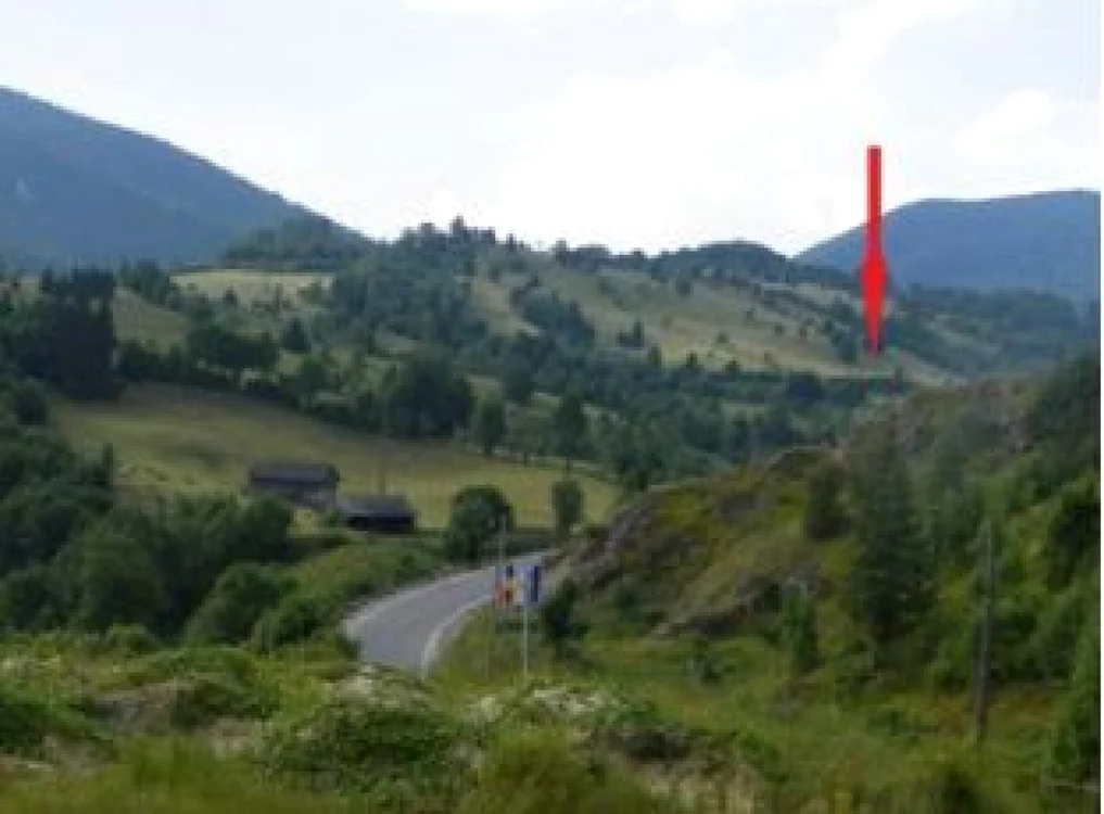 Sala uriaşă şi domul stalacmitic de sub şoseaua Rucăr - Braşov