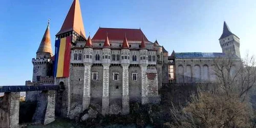castelul corvinilor foto daniel guta