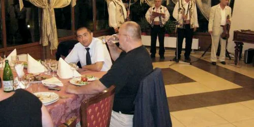 Petrecere la Sărata Monteoru