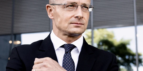 Péter Szijjártó facebook png