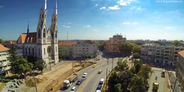 Lucrările de reamenajare a circulaţiei au început în Piaţa Bălcescu Foto