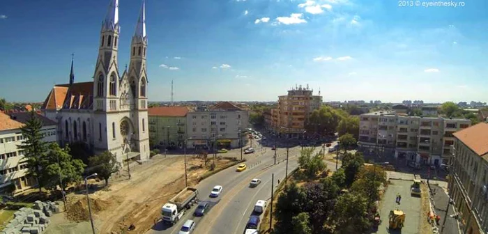 Lucrările de reamenajare a circulaţiei au început în Piaţa Bălcescu Foto: eyeinthesky.ro