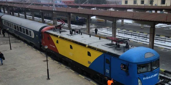 trenul unirii gara de nord jpeg