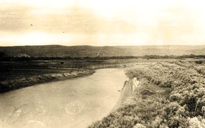 Râul Nistru a fost o barieră artificială între moldovenii de pe ambele maluri. FOTO Arhiva Naţională a Republicii Moldova