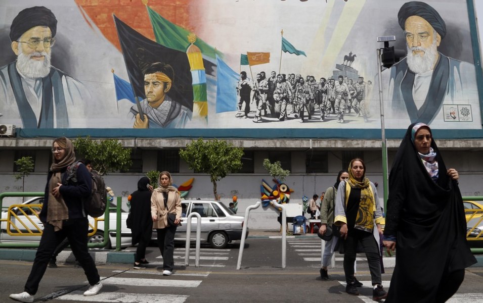 Viața soldaților din rândurile Gardienilor Revoluției. Cum au așteptat eventuale represalii ale Israelului la atacul Iranului