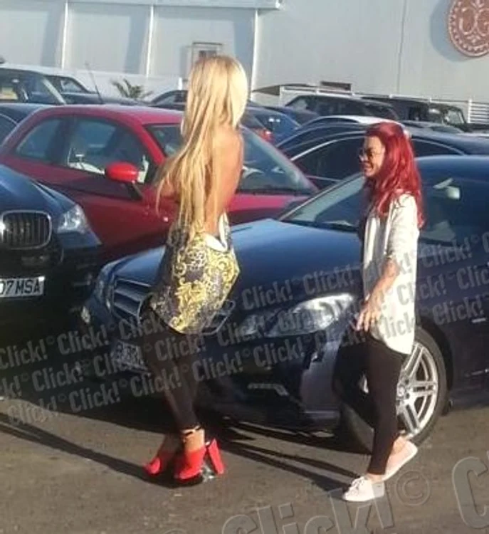 Ana Maria Mocanu şi Loredana Chivu