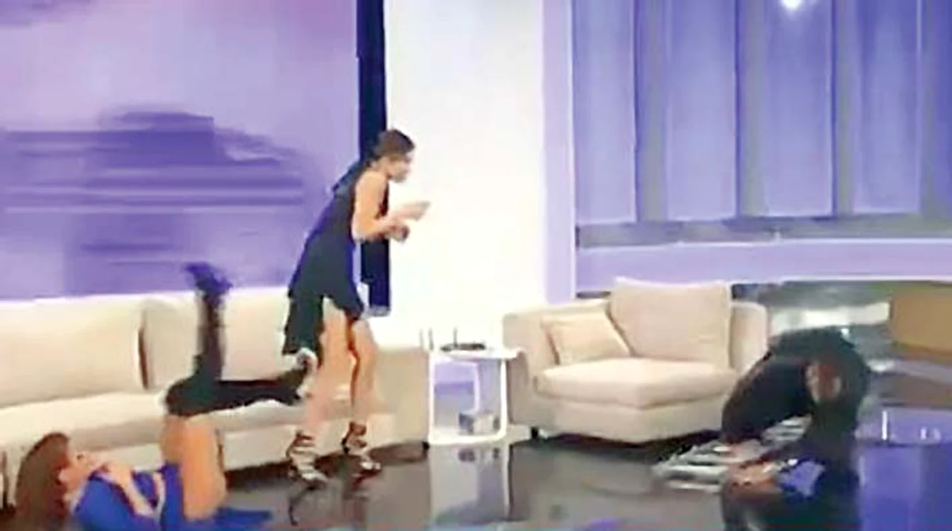 Mihai a căzut cu scara,  pe platoul de filmare