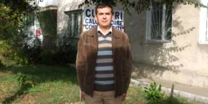 Râmnicu Vâlcea: Alexandru Barbu le dă speranţe şomerilor