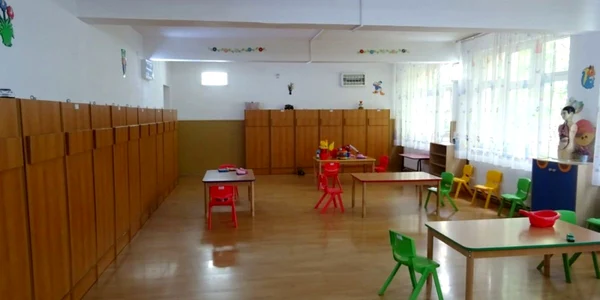 În Râmnicu Vâlcea s-a decis redeschiderea creşelor deşi incidenţa de infectare cu SARS - CoV-2 se apropie de 4 la mia de locuitori Foto Adevărul