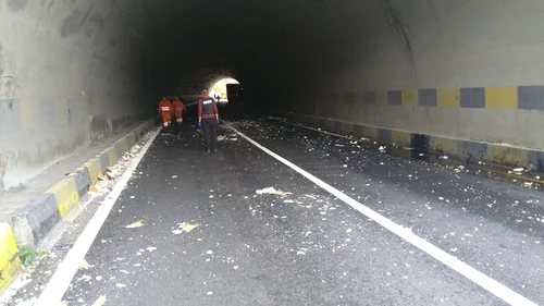 Accident teribil cu două TIR uri în tunelul Bahna din Mehedinţi Foto: DRDP Craiova jpg