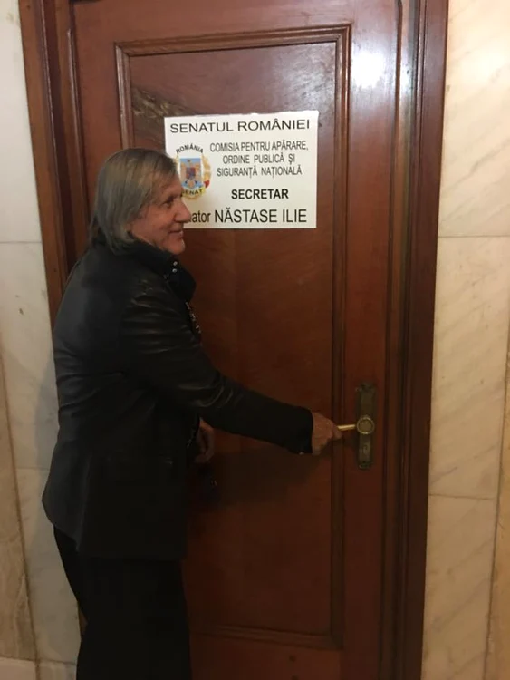 Ilie Năstase a fost vizitat de soţie la Senat
