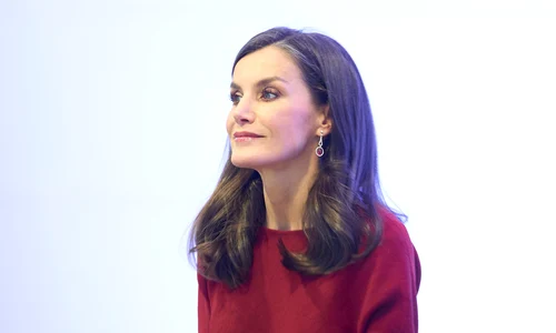 Regina Letizia apariție 19 decembrie (5) jpg