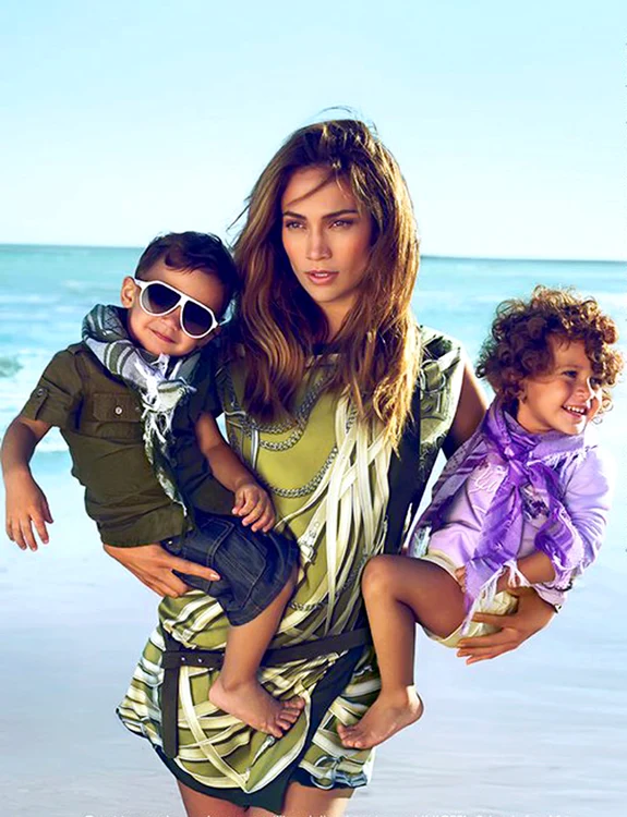 Jennifer Lopez este o mamă foarte devotată.foto: Hepta