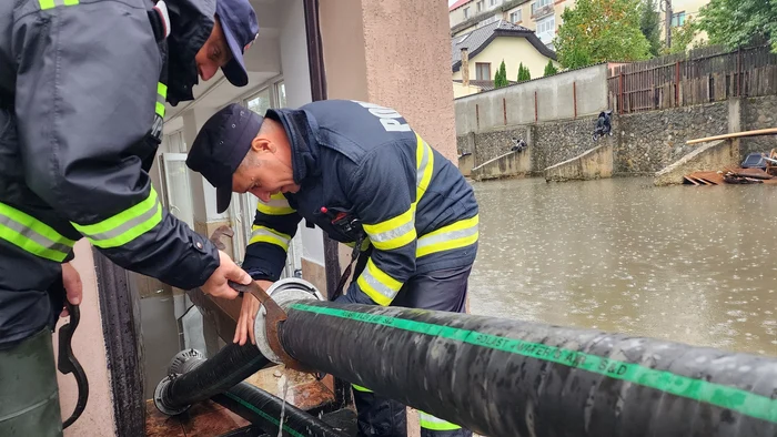 Pompierii sunt în alertă. FOTO IGSU