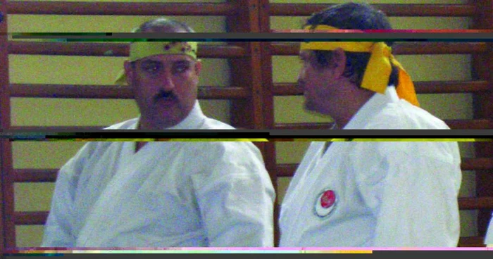Arad: ORAŞUL PE SCURT / Instructorii sportivi, pe val