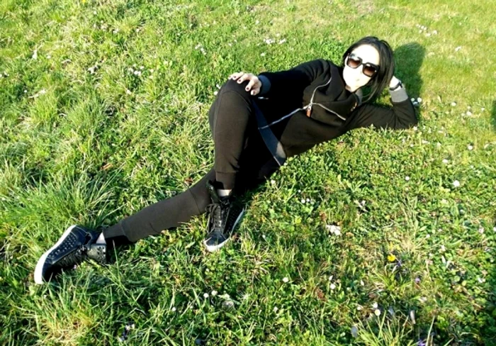 
    Iulia Albu a avut câteva lucruri de zis despre Andreea MarinFoto: captură Facebook  