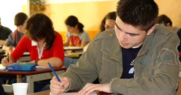 Mâine la ora 10.00 va avea loc proba scrisă a concursului.