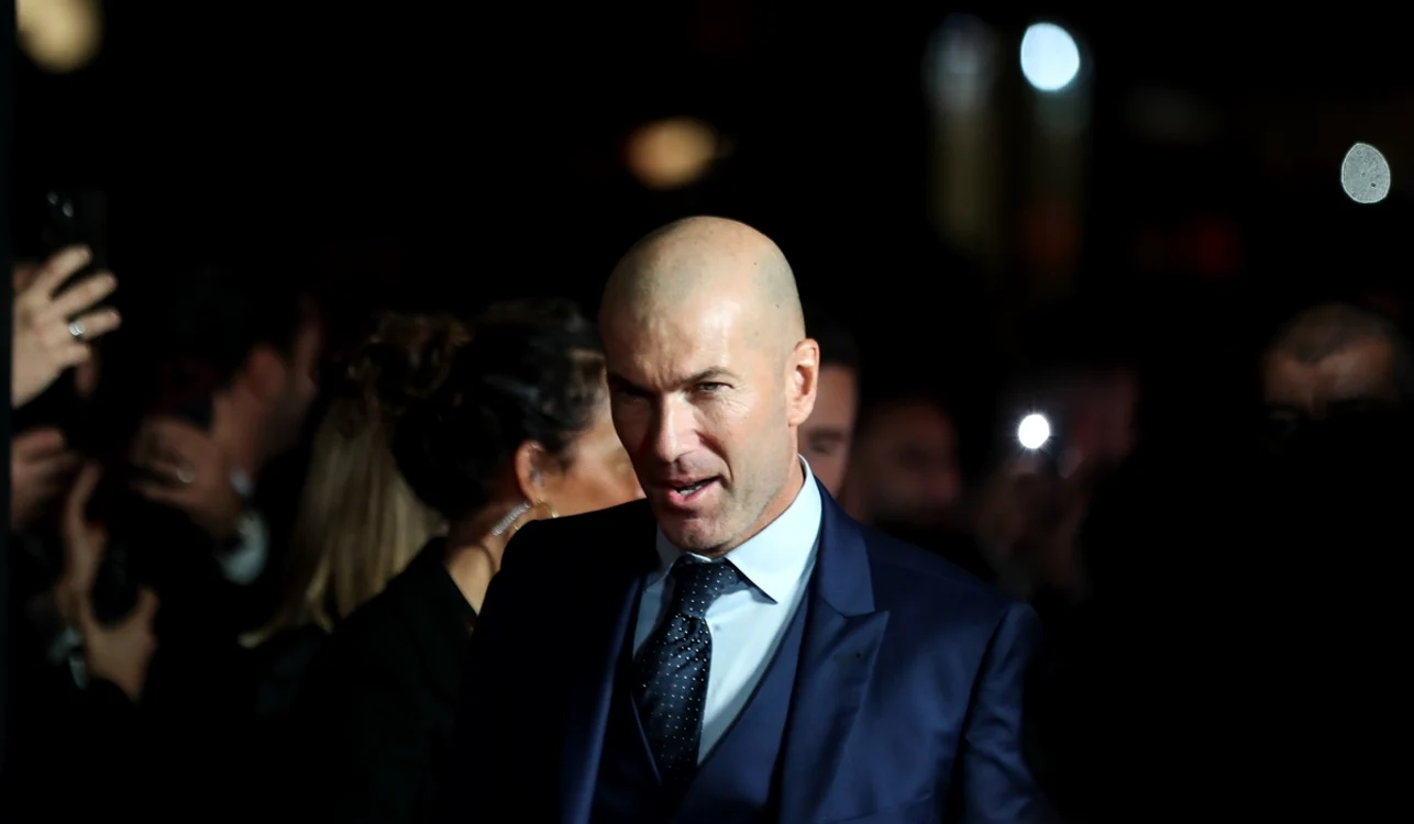 Zinedine Zidane ar putea să o preia pe Manchester United (FOTO: EPA)