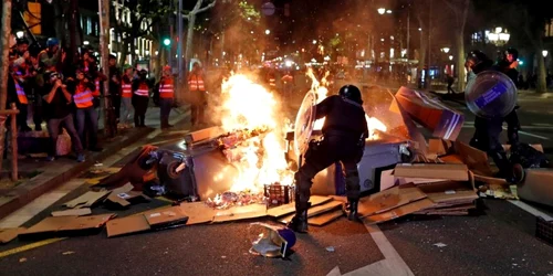 Proteste violente în Barcelona - 26 octombrie 2019. FOTO EPA-EFE