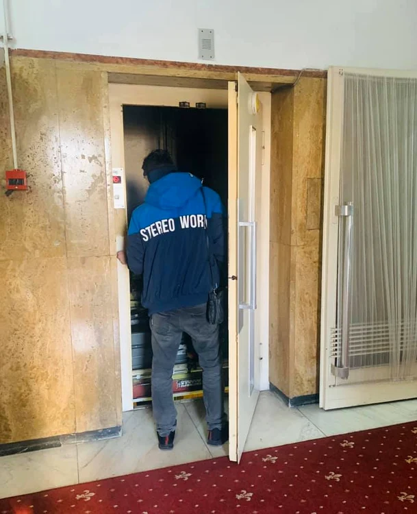 Liftul de la Ministerul Muncii a intrat în revizie 