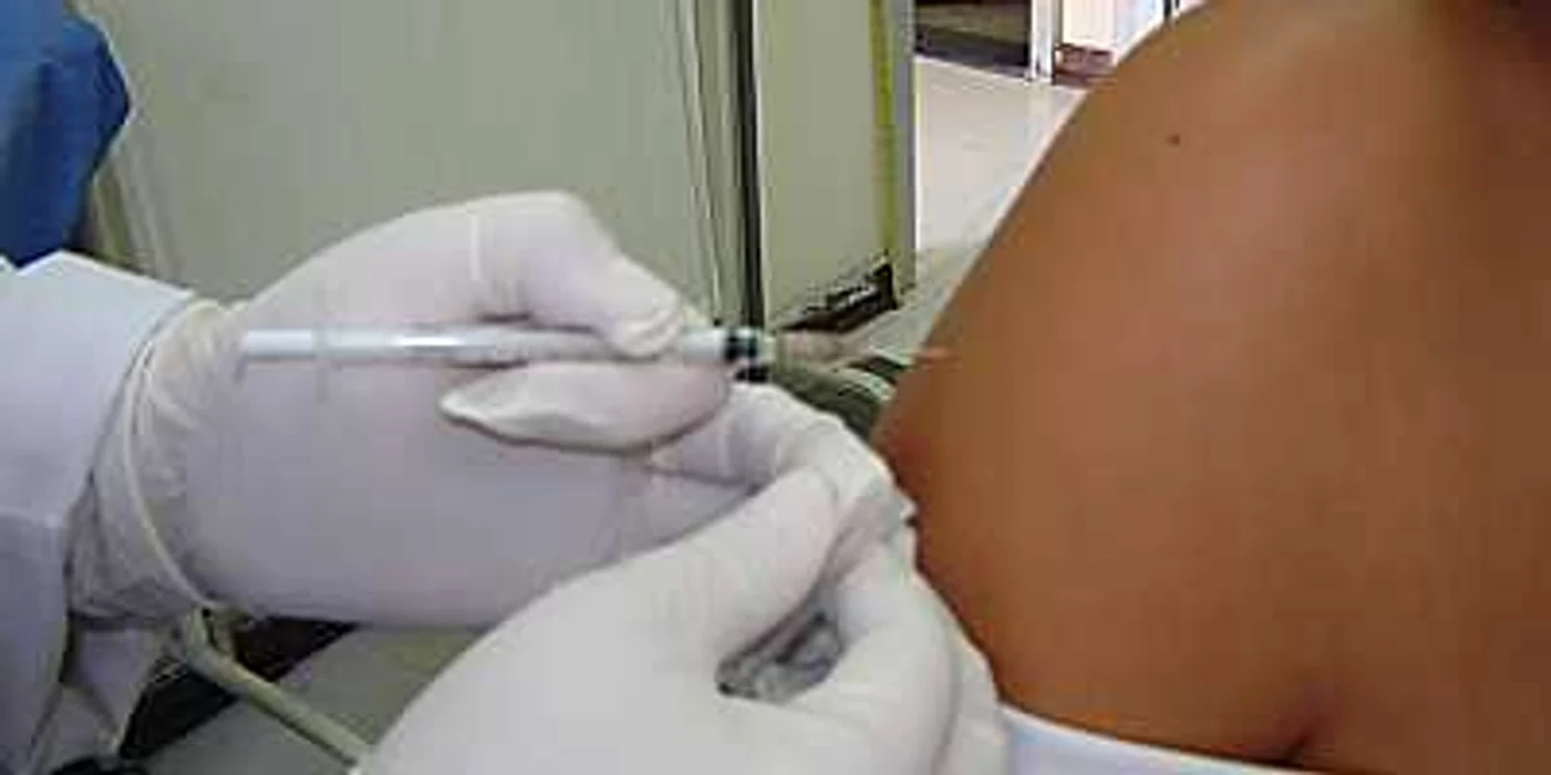 Băcăuanii se pot vaccina la spital sau la medicii de familie.