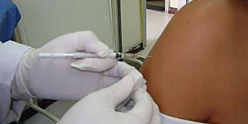 Băcăuanii se pot vaccina la spital sau la medicii de familie.