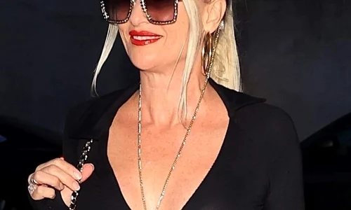 Nicolette deschidere jpg