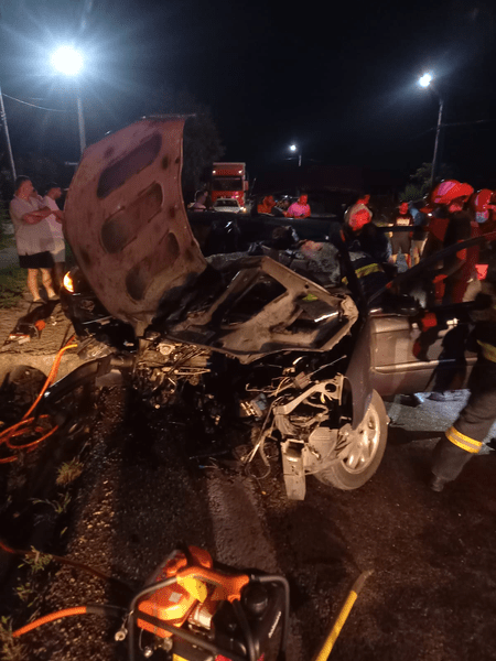 Trafic sugrumat pe DN7 în Vâlcea, spre Sibiu și Argeș, în urma unui accident mortal, cu cinci victime FOTO