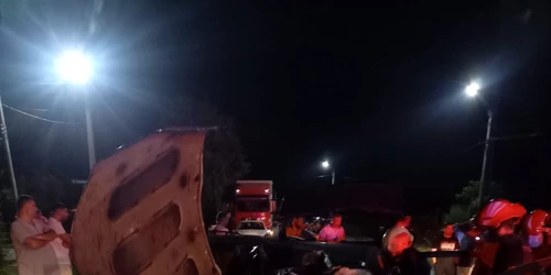 Accident rutier mortal cu cinci victime printre care patru răniți pe DN7 centură ocolire Râmnicu Vâlcea Foto ISU Vâlcea jpeg