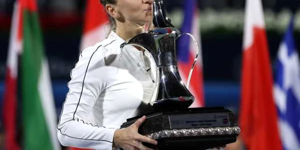 simona halep finala dubai. foto epa-efe