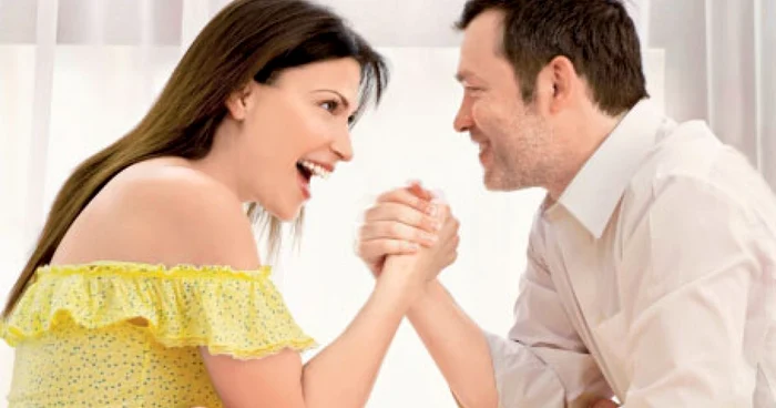 Este mai comod  şi mai constructiv  pentru voi să faceţi echipă, nu să concuraţi