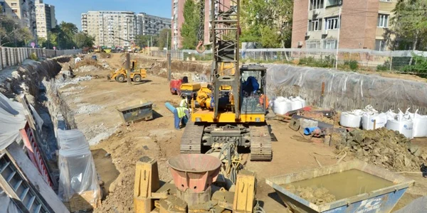 magistrala 5 in constructie