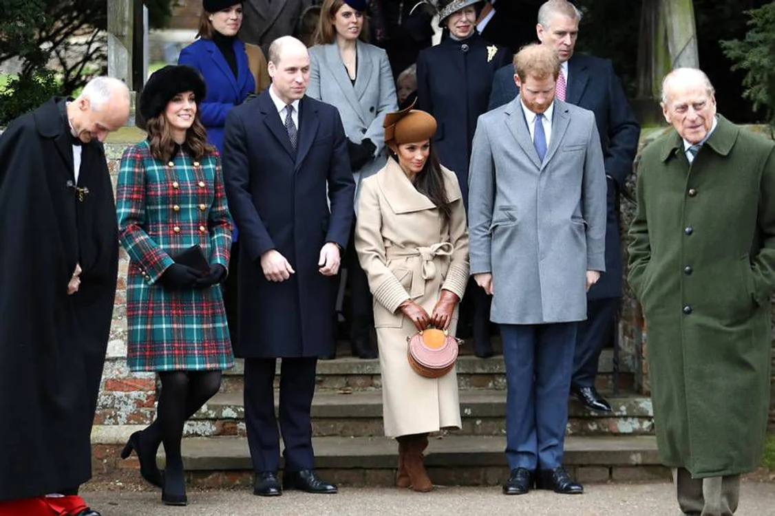 
    Familia regală  