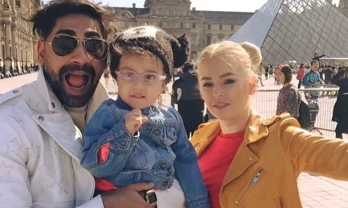 1 connect r a divortat de misha jpg jpeg