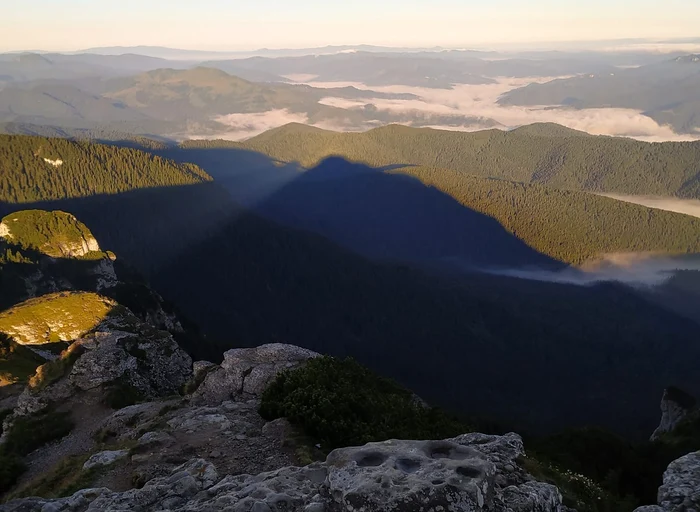 Piramida spațială FOTO Emilian Sterpu