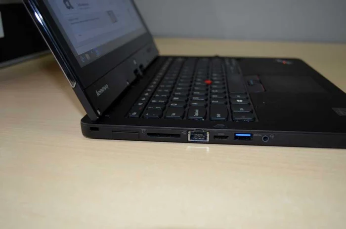 lenovo thinkpad twist s230u