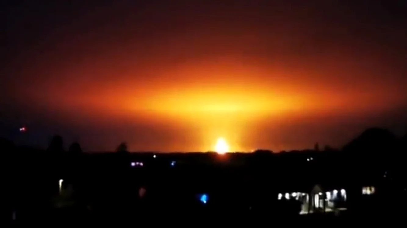 Explozia, provocată de un fulger FOTO Captură Video X (Twitter)
