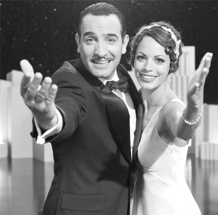 
    Jean Dujardin si Bérénice Bejo  