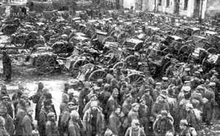 Prizonierii ruşi după bătălia de la Tannenberg. FOTO Wikipedia