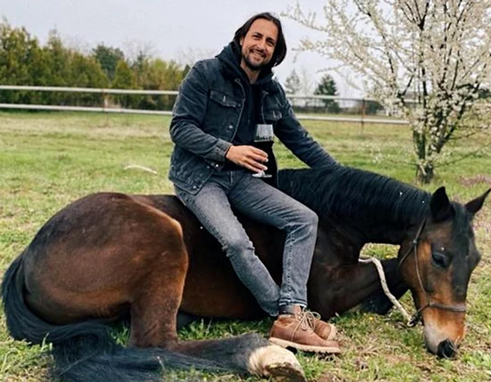 
    Denis Ștefanfoto: Instagram  