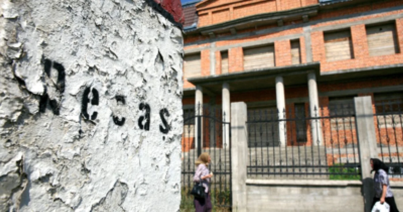 Timişoara: Palatele ţigăneşti din oraşul vinului sunt lovite de criză