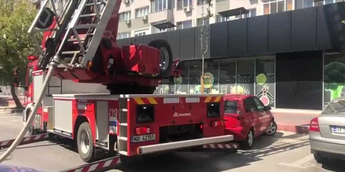 5f2bc4dd5163ec4271b76652 jpg