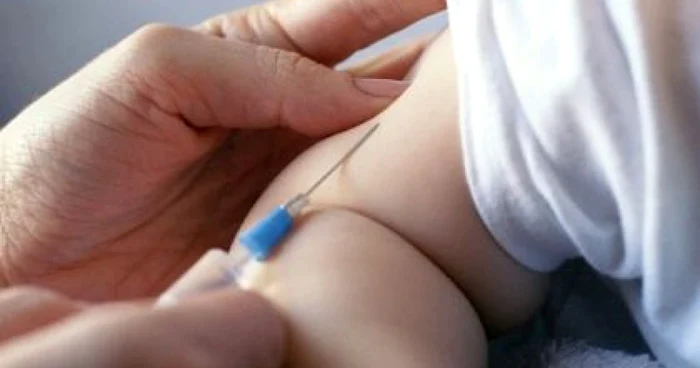 Vaccinul antigripal a ajuns în acest an încă din septembrie în depozitele DSP FOTO: arhiva 