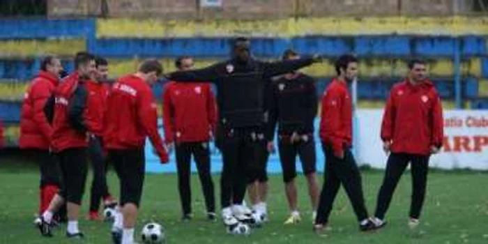 Fotbal: Dinamoviştii s-au antrenat cu suporteri, la Braşov (GALERIE FOTO)