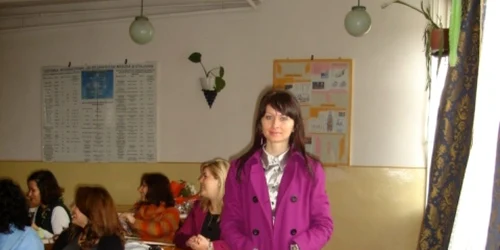 Cristina Anghel este profesoară la CN Matei Basarab 