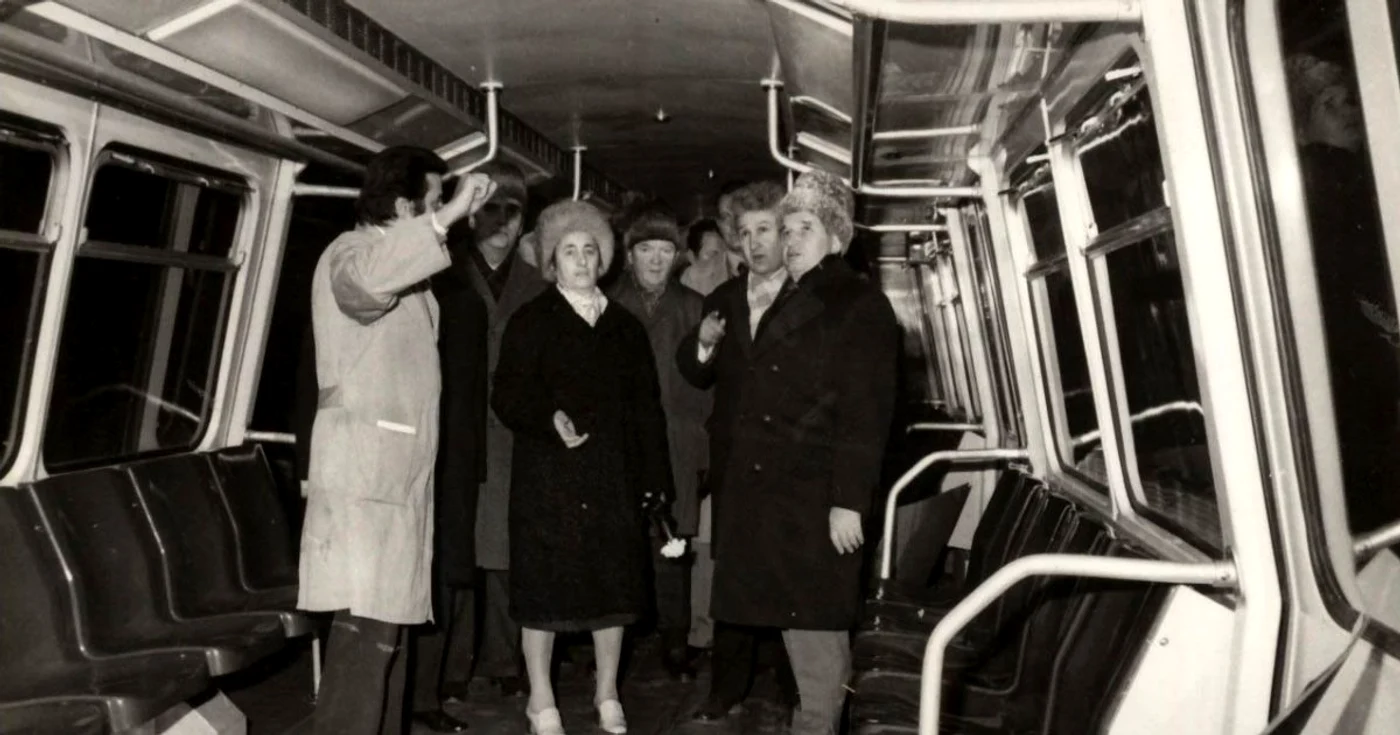 În anii '80, soţii Ceauşsescu se gândeau să se refugieze în subteran şi să fugă cu metroul spre aeroport în cazul unor lupte de gherilă urbane