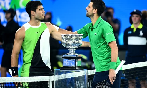 Carlos Alcaraz si Novak Djokovic (EPA) jpg