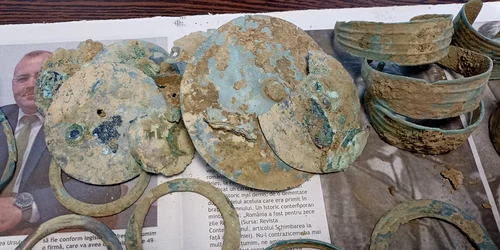 tezauricusesti2 detectmetal jpg