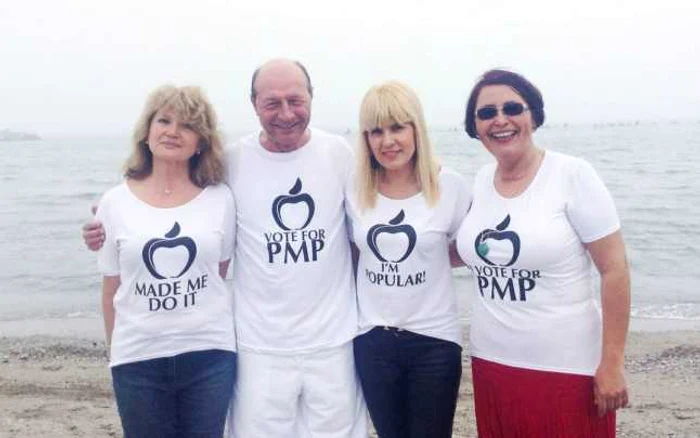 Traian Basescu tricou PMP Elena Udrea FOTO facebook.com/EUdrea